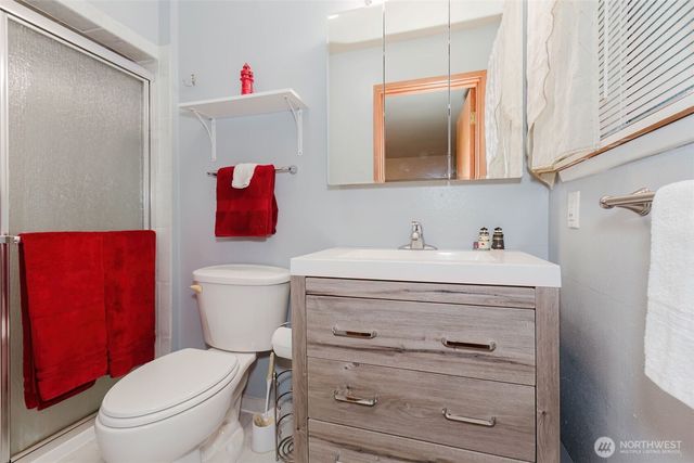 9641 Priddy Vista Road NW, Seabeck, WA 98380