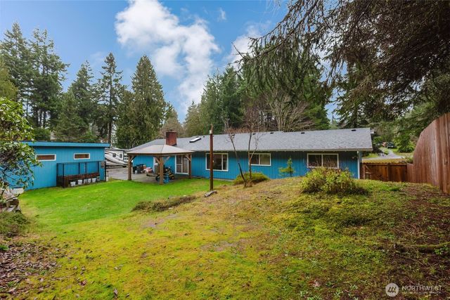 9641 Priddy Vista Road NW, Seabeck, WA 98380