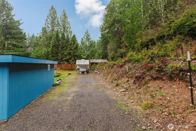 9641 Priddy Vista Road NW, Seabeck, WA 98380