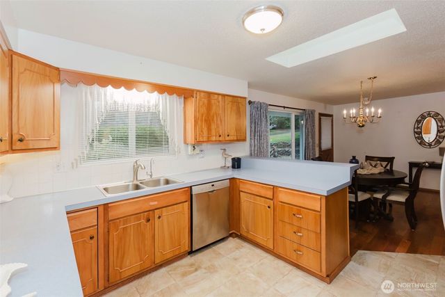 9641 Priddy Vista Road NW, Seabeck, WA 98380