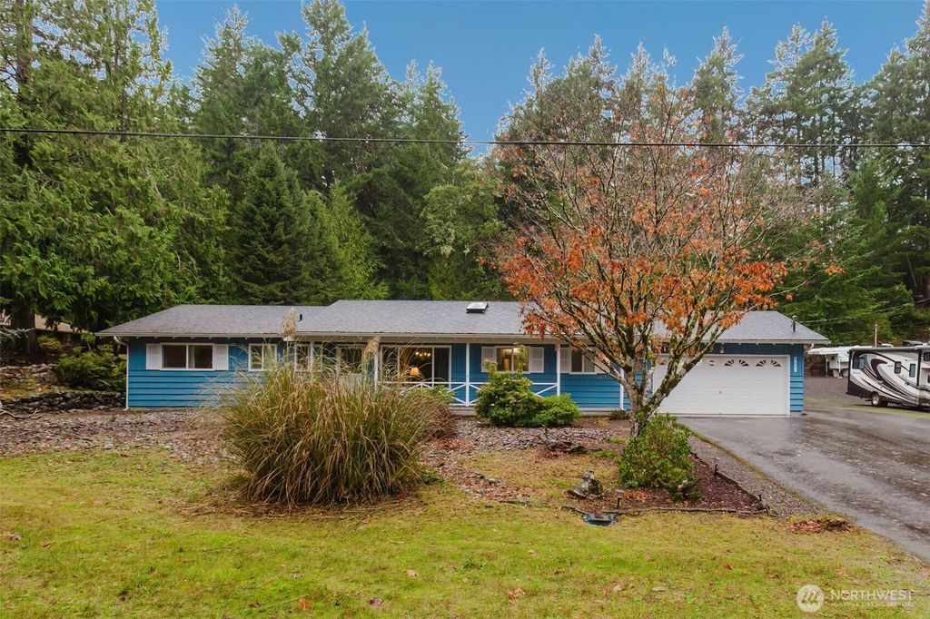9641 Priddy Vista Road NW, Seabeck, WA 98380