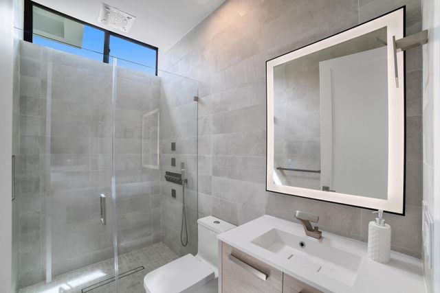 4444 Washington Road, West Palm Beach, FL 33405