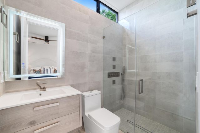 4444 Washington Road, West Palm Beach, FL 33405