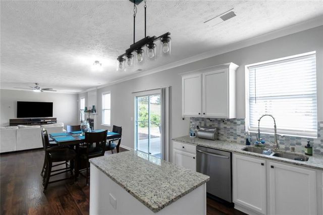 3152 Spruce Way, Atlanta, GA 30349