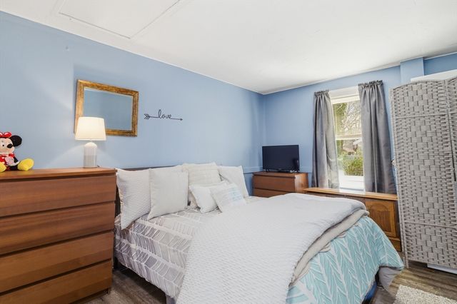 6 Birch St, Wareham, MA 02571