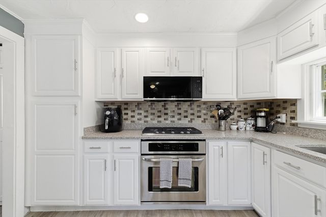 6 Birch St, Wareham, MA 02571