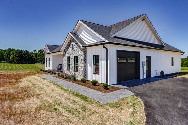 8607 Virginia Byway, Bedford, VA 24523
