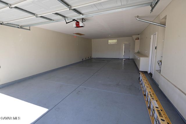 2623 Taft Lane, Palmdale, CA 93551