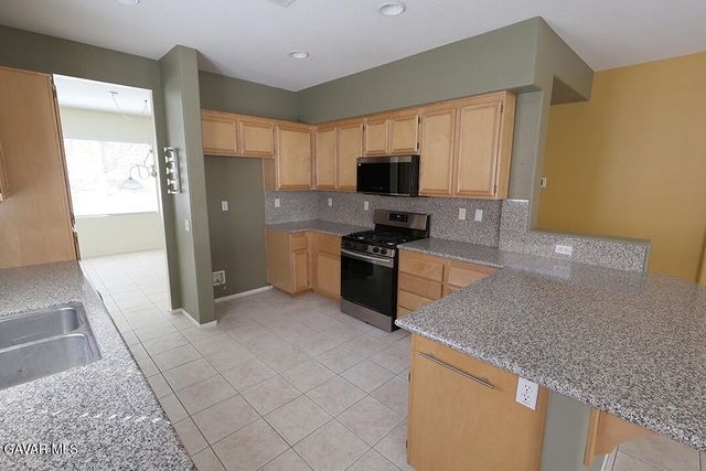 2623 Taft Lane, Palmdale, CA 93551