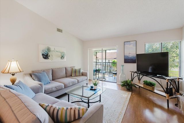 1852 LAKE CYPRESS DRIVE 1852, Safety Harbor, FL 34695