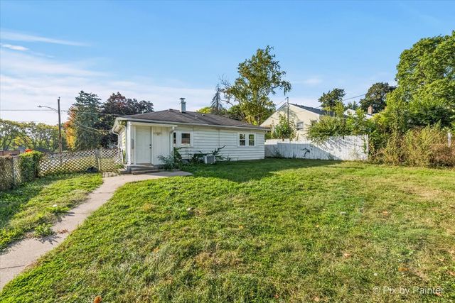 430 Hollister Avenue, Rockford, IL 61108