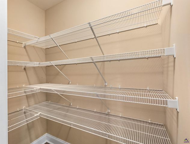 102 Steerwood, Perry, GA 31069