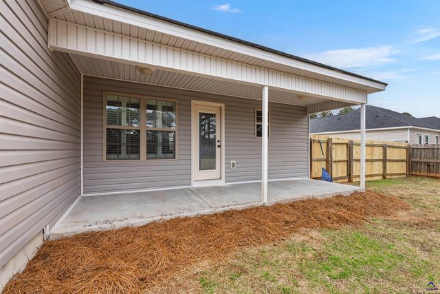 102 Steerwood, Perry, GA 31069