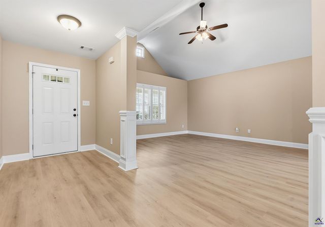 102 Steerwood, Perry, GA 31069