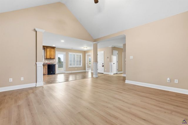 102 Steerwood, Perry, GA 31069