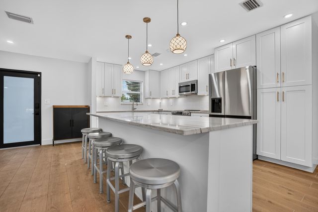 2521 Jaeger Drive, Delray Beach, FL 33444