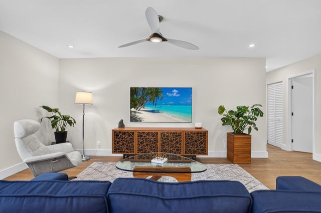 2521 Jaeger Drive, Delray Beach, FL 33444