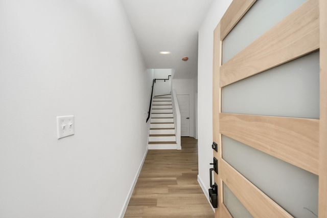 1216 E 34th Street A, Houston, TX 77022