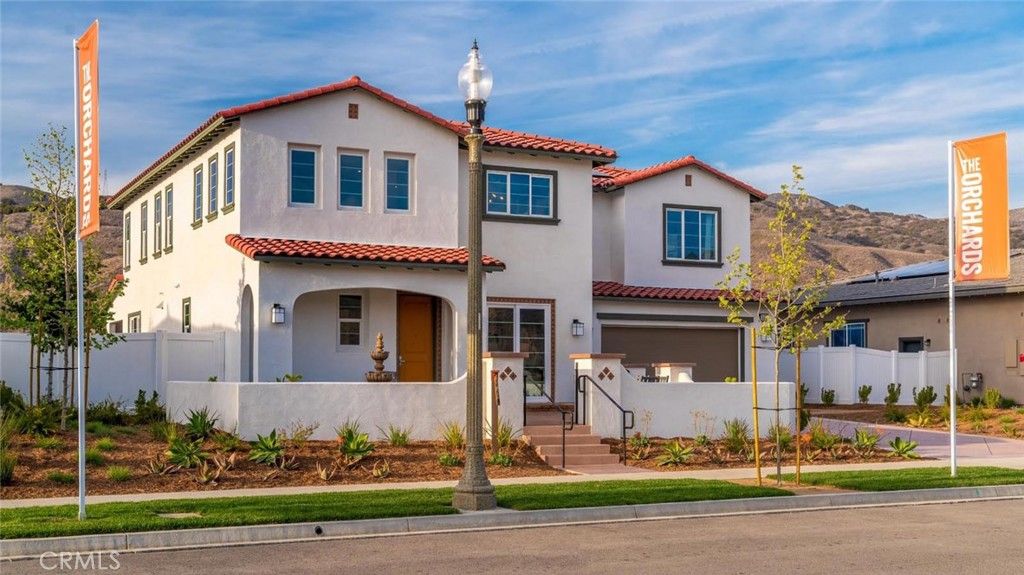 Image 1 of property listing at 221 E Heritage Valley Parkway, Fillmore, CA 93015