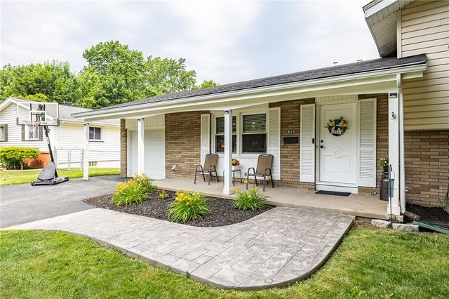 34 Tanglewood Drive, Greece, NY 14616