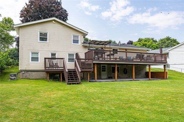 34 Tanglewood Drive, Greece, NY 14616