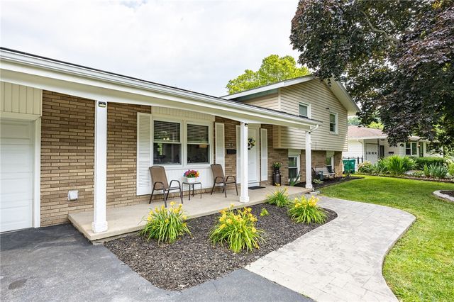 34 Tanglewood Drive, Greece, NY 14616