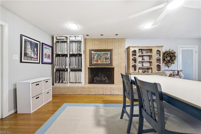 2808 Pine Ridge LN, Virginia Beach, VA 23452