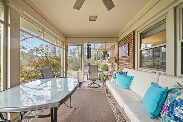 2808 Pine Ridge LN, Virginia Beach, VA 23452