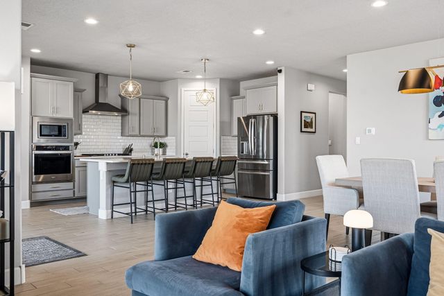 9120 Tortosa Drive NW, Albuquerque, NM 87114