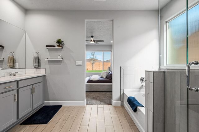 9120 Tortosa Drive NW, Albuquerque, NM 87114