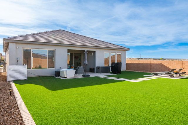 9120 Tortosa Drive NW, Albuquerque, NM 87114