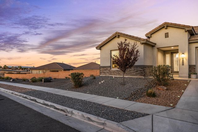 9120 Tortosa Drive NW, Albuquerque, NM 87114