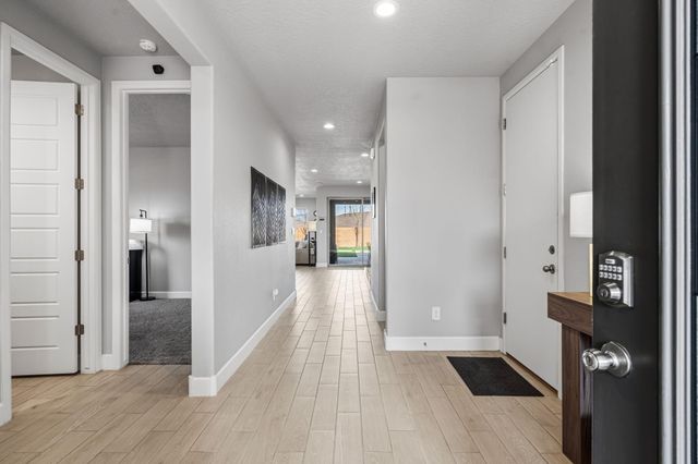 9120 Tortosa Drive NW, Albuquerque, NM 87114