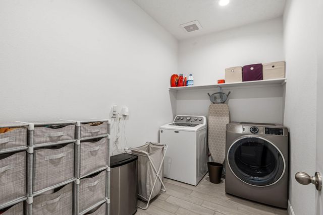 9120 Tortosa Drive NW, Albuquerque, NM 87114