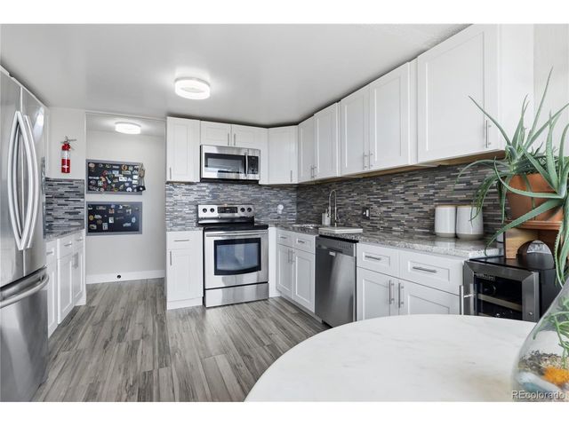 1155 N Ash St 806, Denver, CO 80220