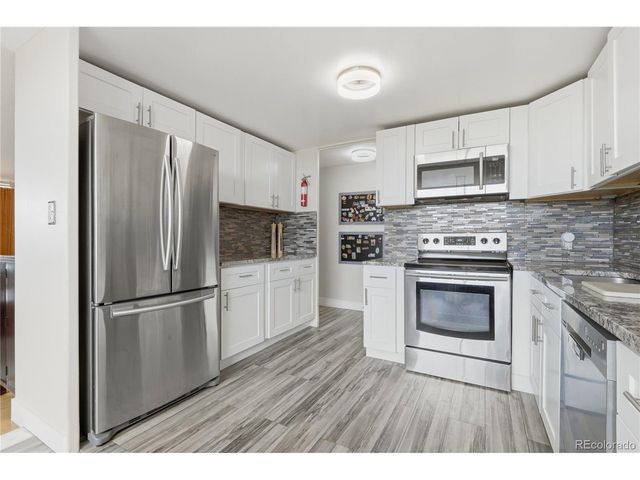 1155 N Ash St 806, Denver, CO 80220