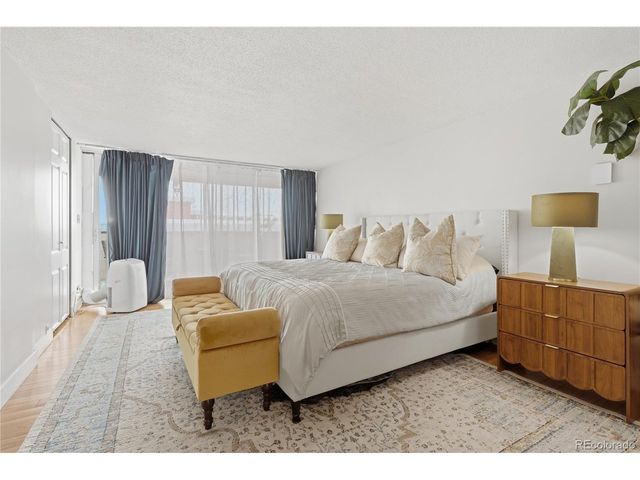 1155 N Ash St 806, Denver, CO 80220