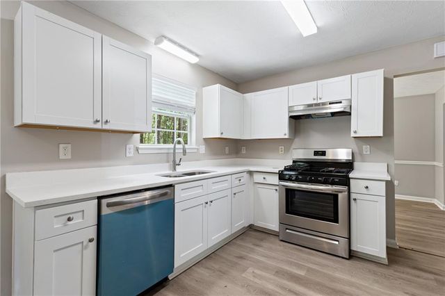 3228 Diamond Bluff, Union City, GA 30291