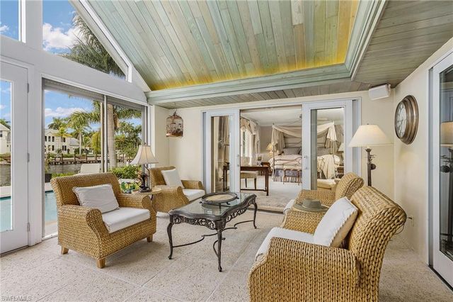 950 Galleon DR, Naples, FL 34102