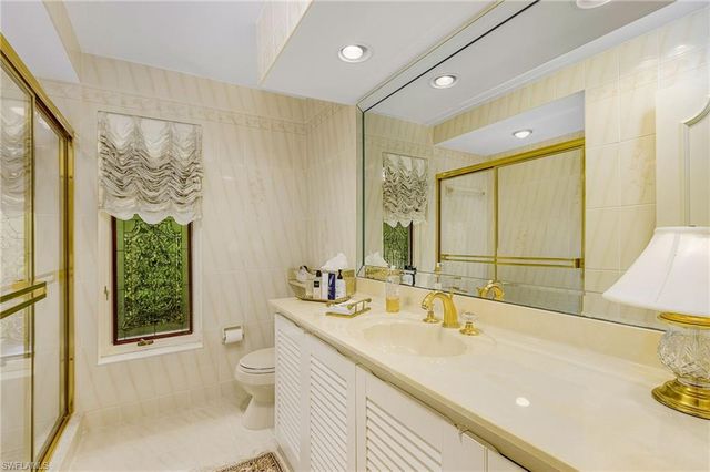 950 Galleon DR, Naples, FL 34102