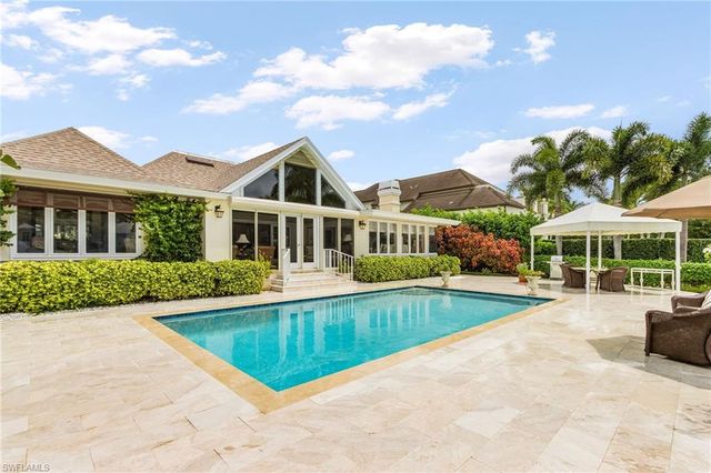 950 Galleon DR, Naples, FL 34102