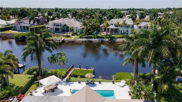 950 Galleon DR, Naples, FL 34102