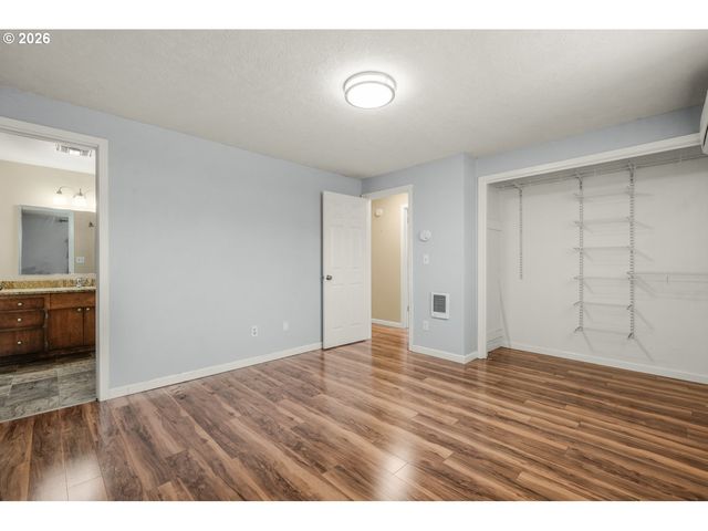 1218 JOHNSON St, Oregon City, OR 97045
