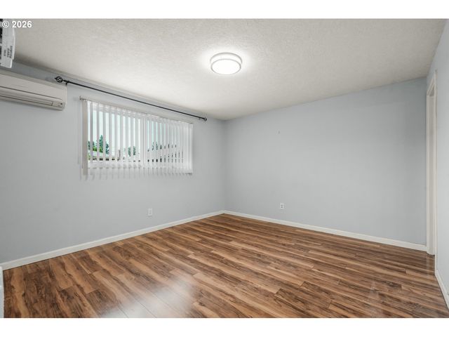 1218 JOHNSON St, Oregon City, OR 97045