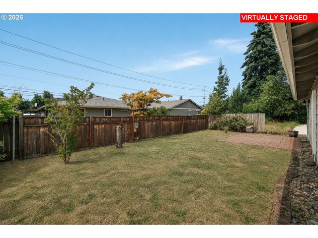 1218 JOHNSON St, Oregon City, OR 97045