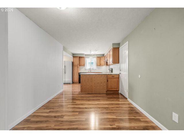 1218 JOHNSON St, Oregon City, OR 97045