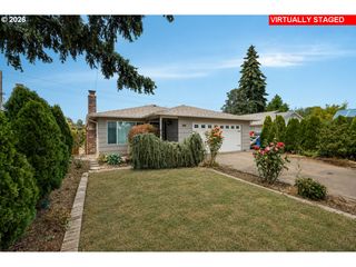 1218 JOHNSON St, Oregon City, OR 97045