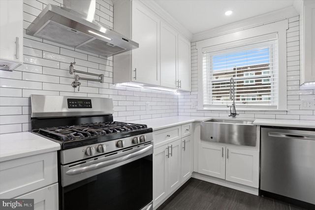 3214 S 13TH ST, Philadelphia, PA 19148