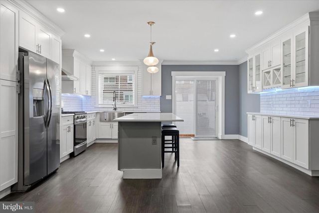 3214 S 13TH ST, Philadelphia, PA 19148