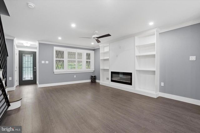 3214 S 13TH ST, Philadelphia, PA 19148